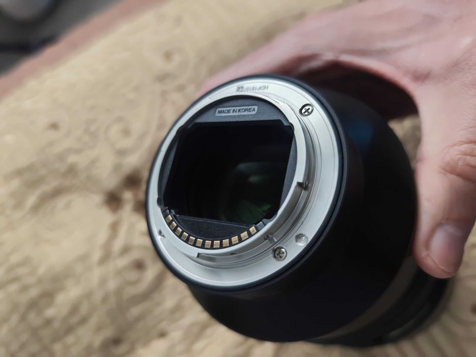 Obiectiv Samyang 135mm f/1.8 Sony FE nou garantie F64