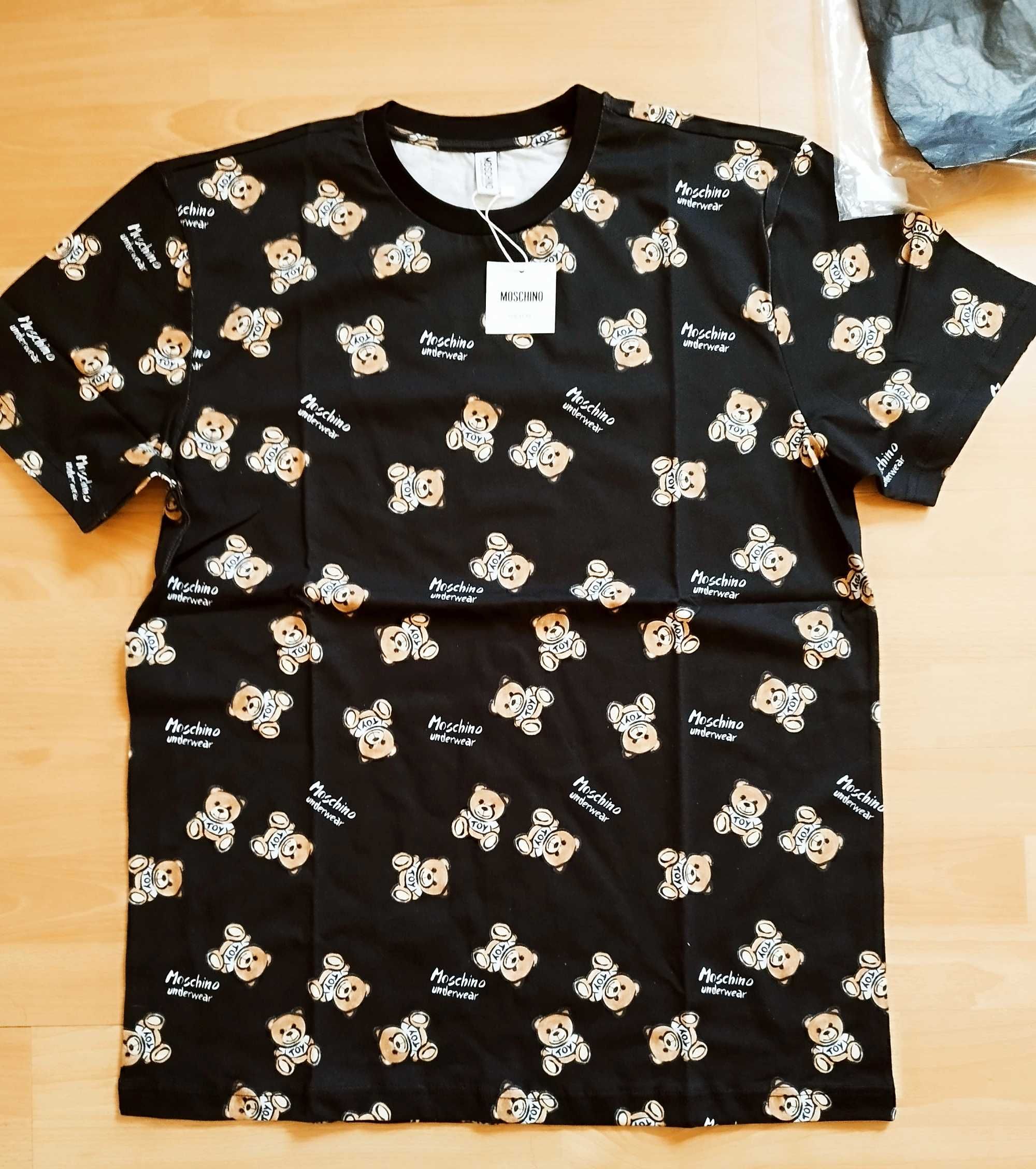 Дамска тениска MUSCHINO -2 XL -размер