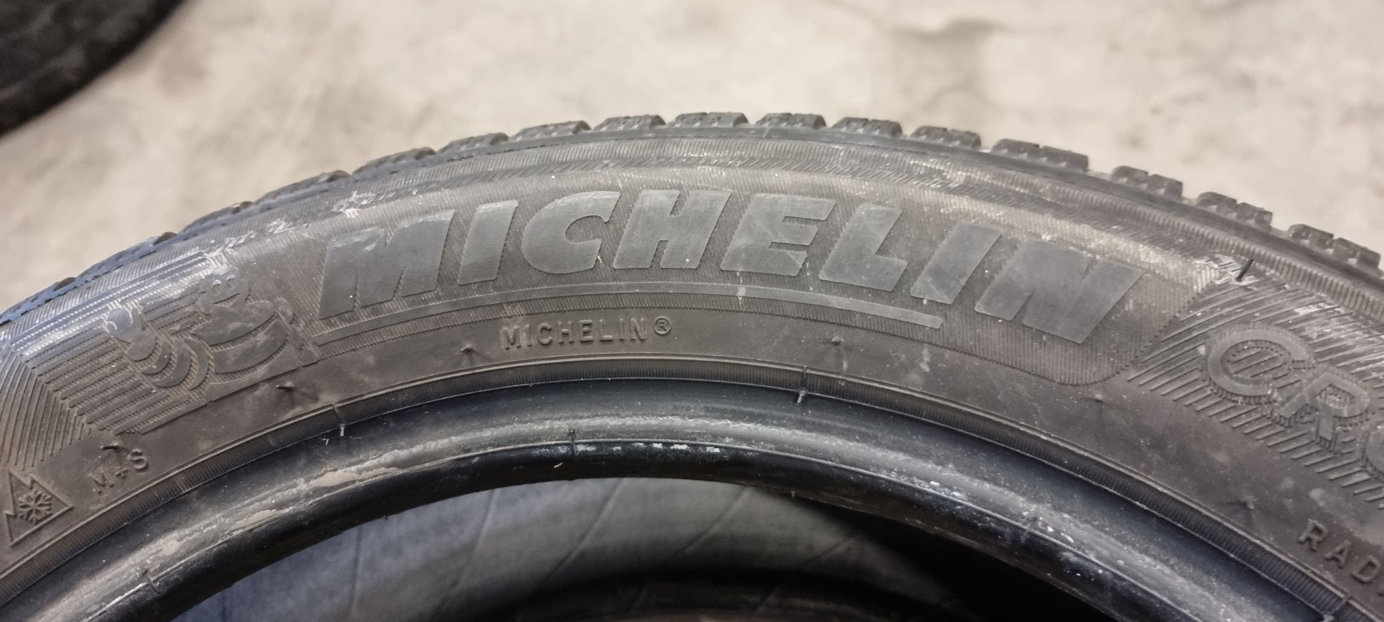 2бр Всесезонни гуми 185/60/15 Michelin (2016)