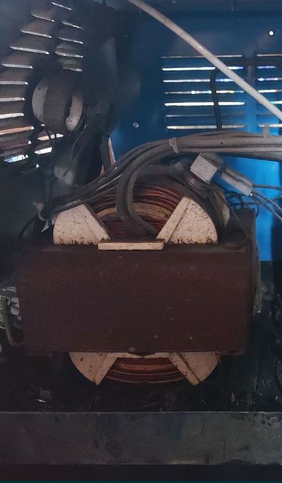 Transformator 400V la 22 24 28 30V 2500W 100Amperi