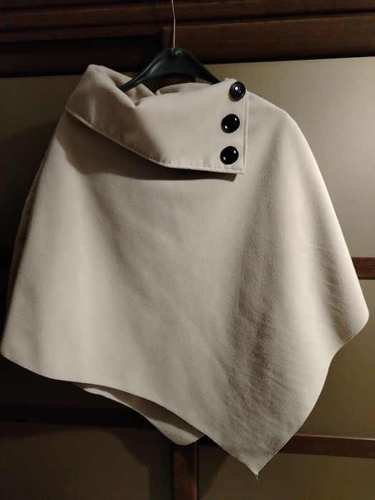 Пончо (*бежово*)