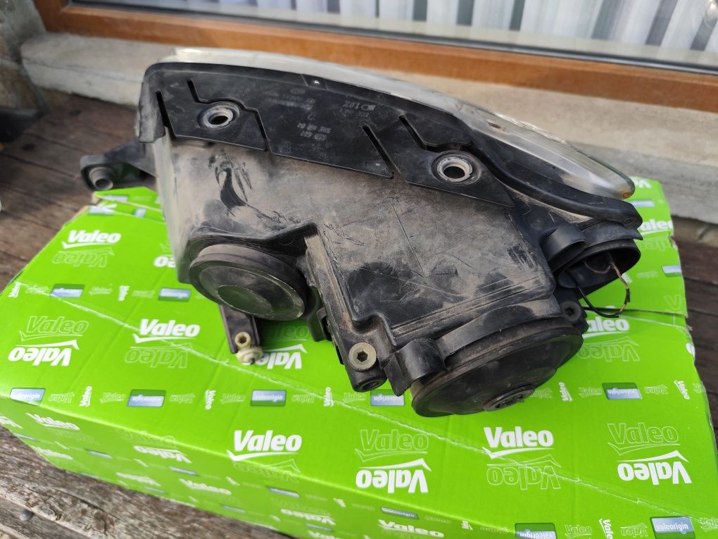 Passat 6 фарове hella комплект с лед крушки