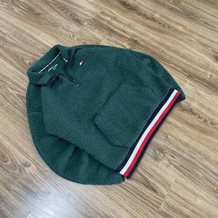 hanorac alb cu fermoar marimea S