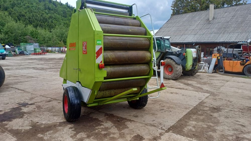 Claas Rollant 62 S.Balotiera rotunda. Recent adusa din Germania