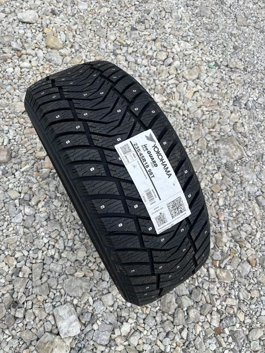 235/45 R18 98T ice GUARD IG65 Yokohama (шипованные)