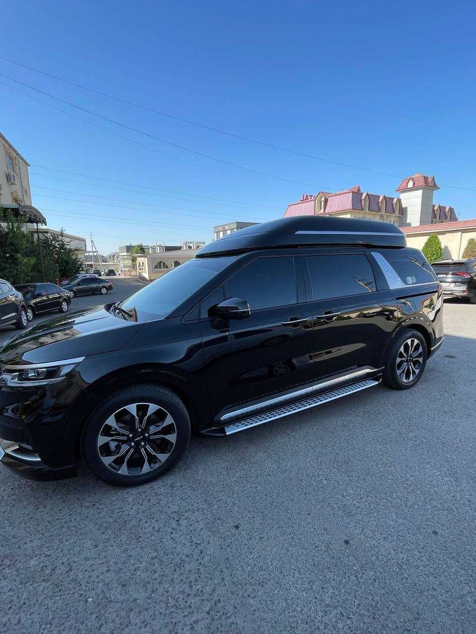 Kia carnival hi limusine