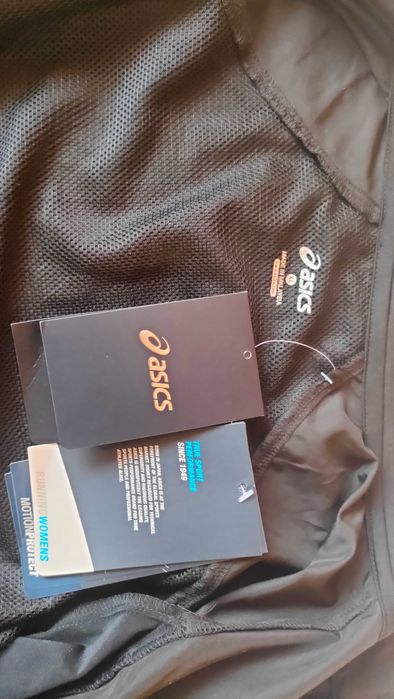 Нова дамска горница asics motionprotect размер XL
