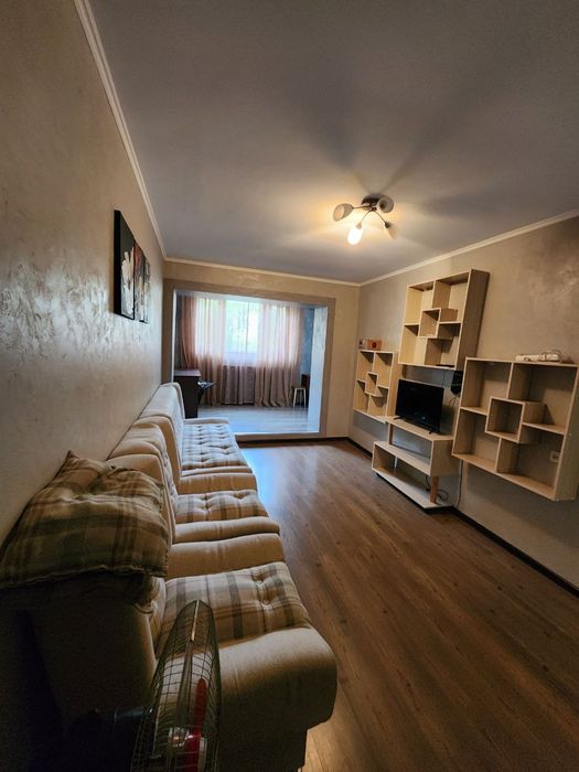 Продаётся квартира. Юнусабад-4   2/2/4