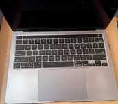 Vând MacBook Pro (13 inch, M1, 2020)