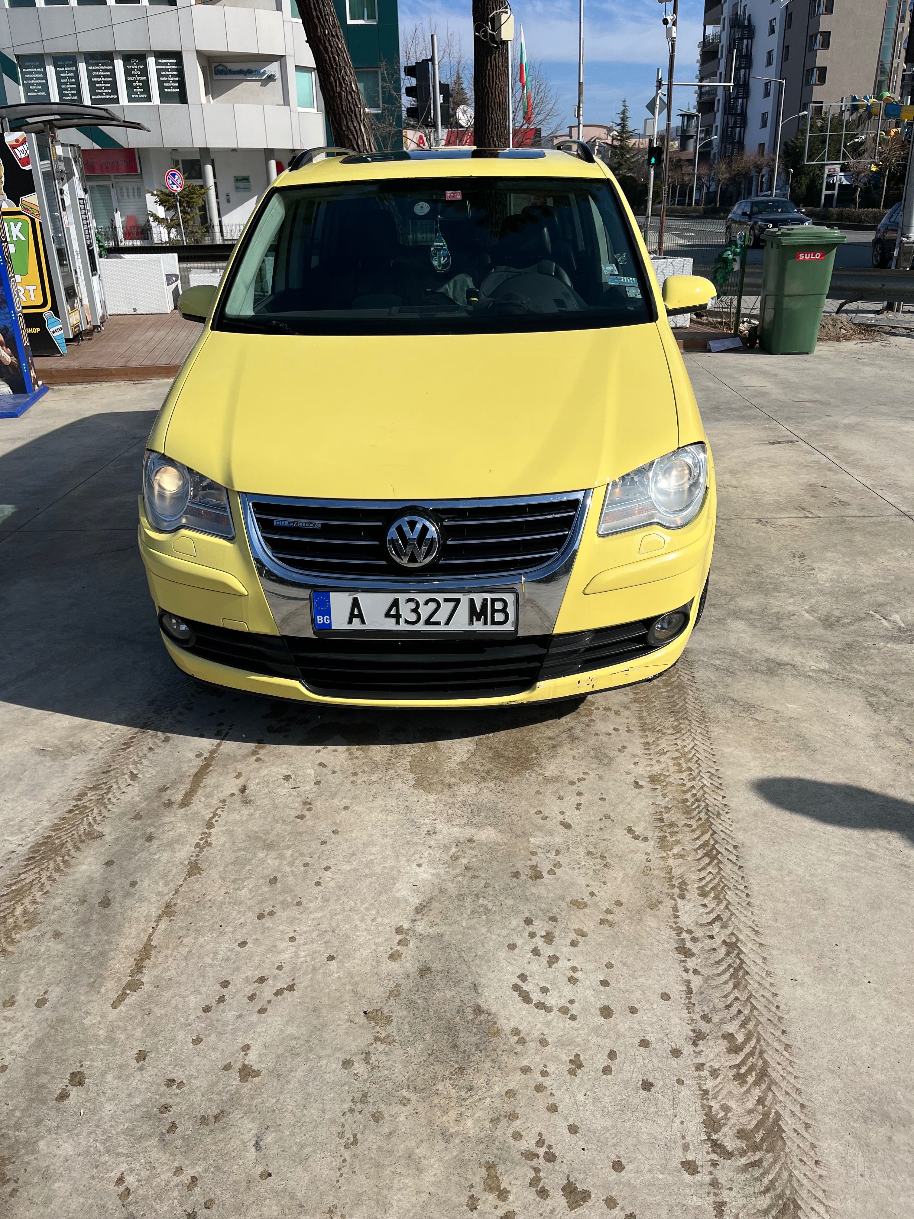 Vw Touran 1.9 105кс 2008 г 6+1
