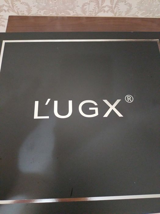 Продам вытяжку маникюрную