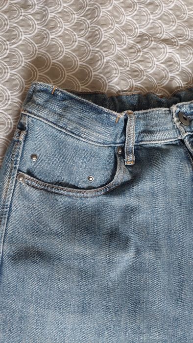 Два   чифта   дънки . Едните G STAR