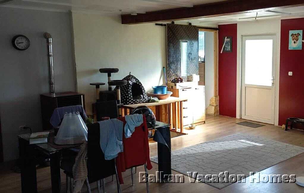 Продава се Къща в Тервел - 100 кв.м за 679 €/кв.м - Снимка #6