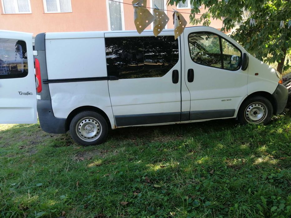 Vand renault trafic autoturism M1 an 2003