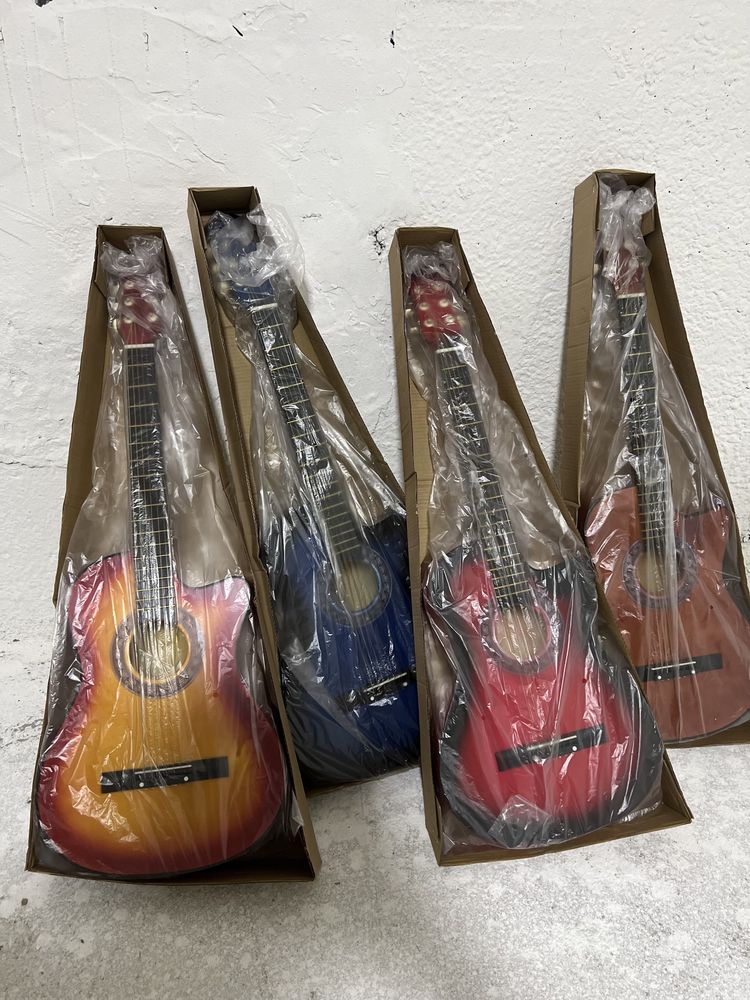 Akustika gitara optm