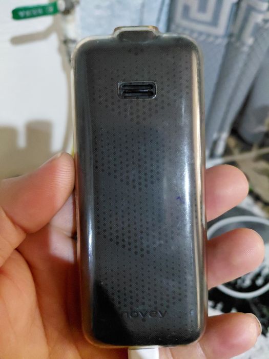 Novey knopkali telefon