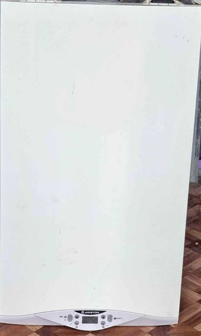 Centrala Ariston Cares 24 kw