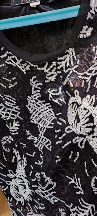 Платье женское в отличном состоянии