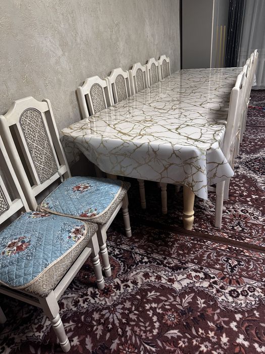 Продам стол со стульями