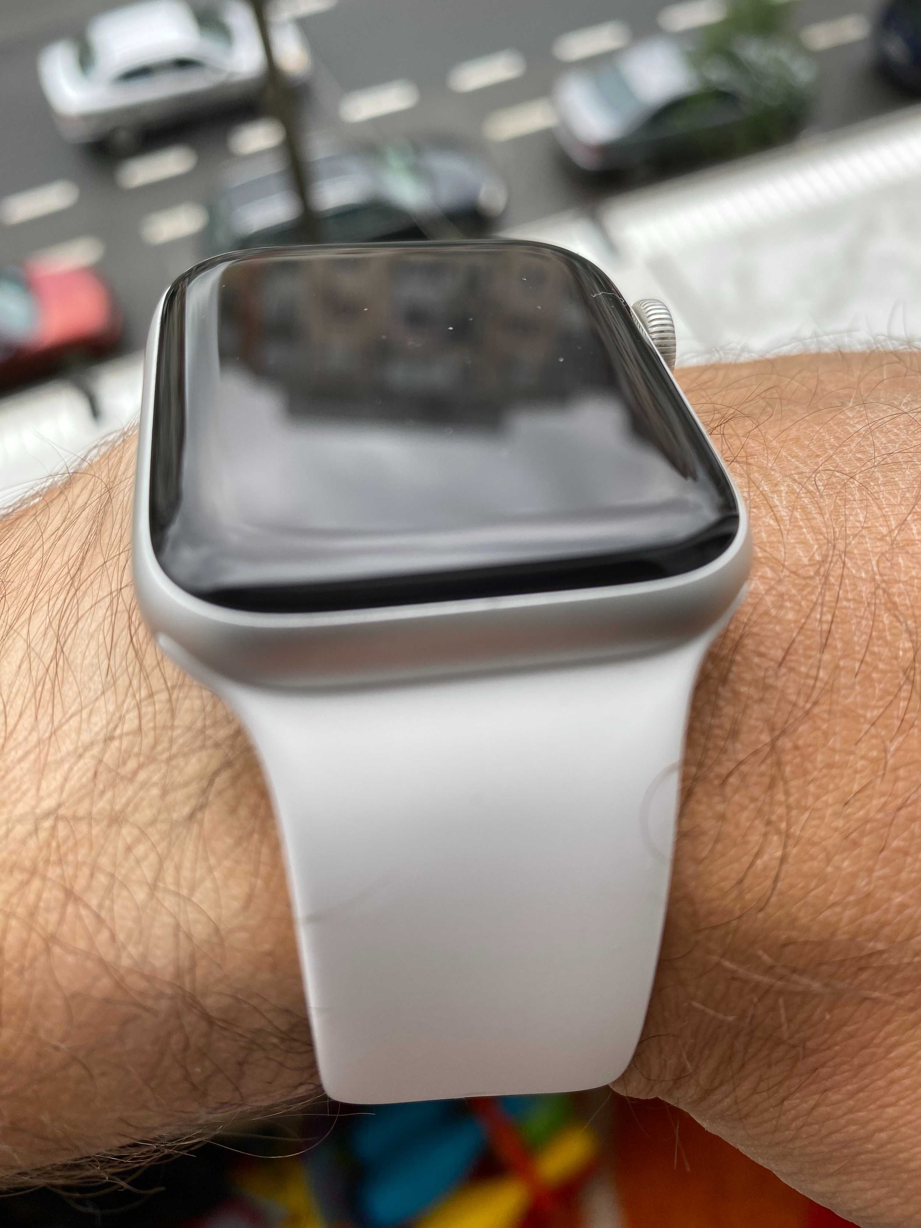 Ceas Apple Watch iWatch Smartwatch Seria 5 44mm Silver Alb ca NOU