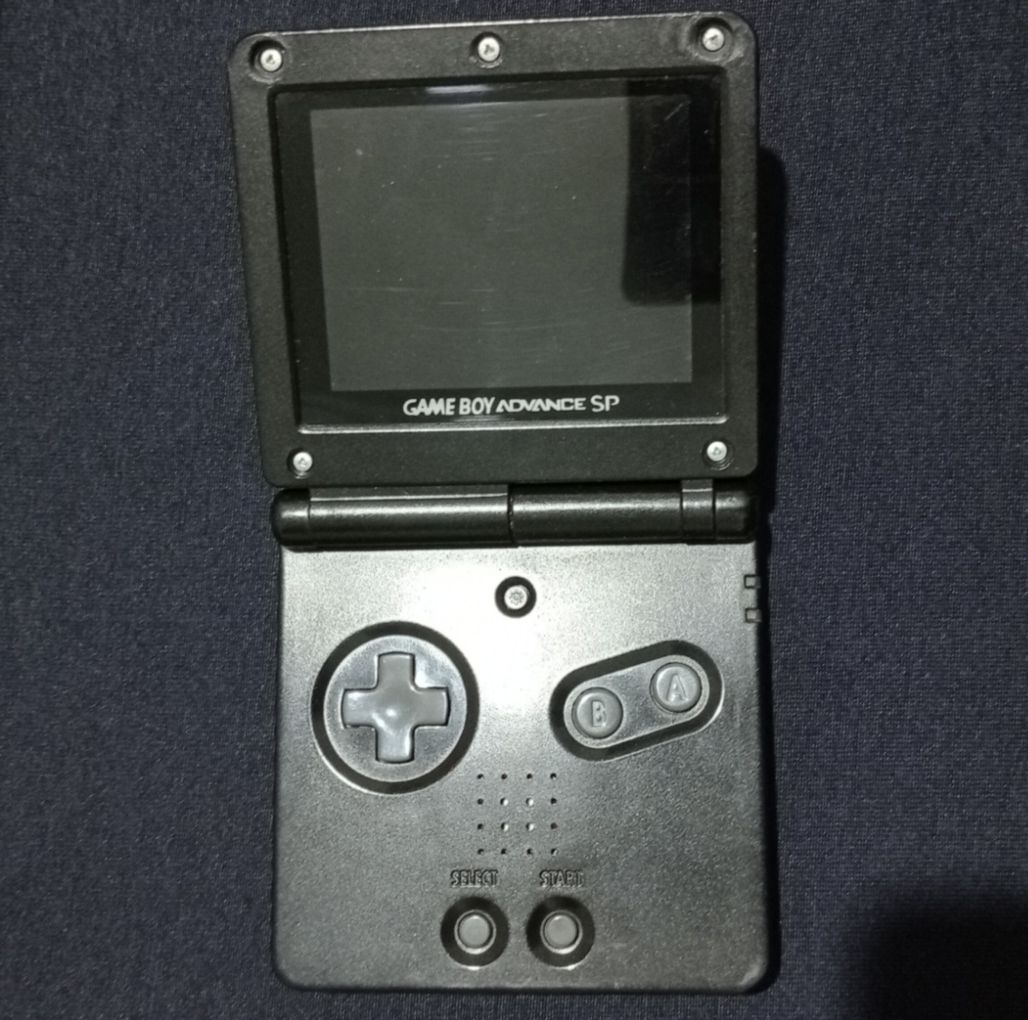 Game Boy Advance SP на запчасти