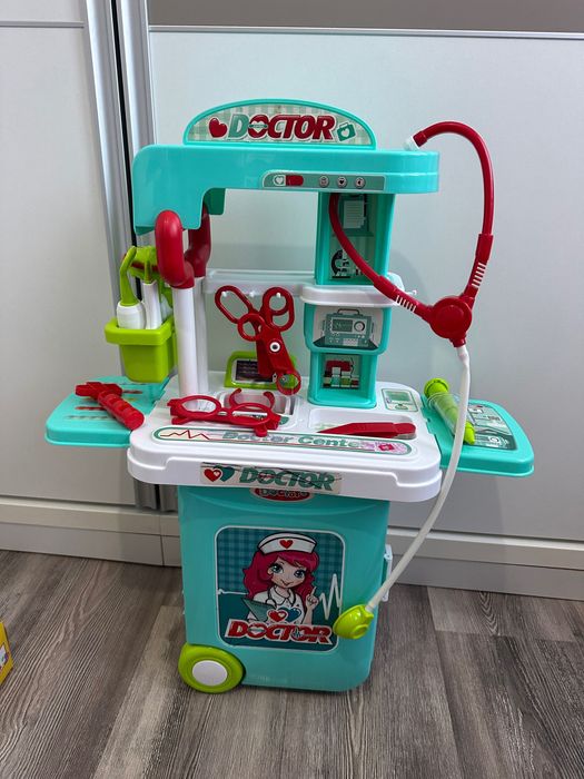 Trusă medicală tip troller jucărie