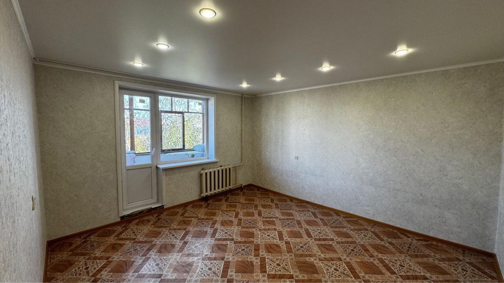 Продается 2 комнатная квартира в районе маназина Восток