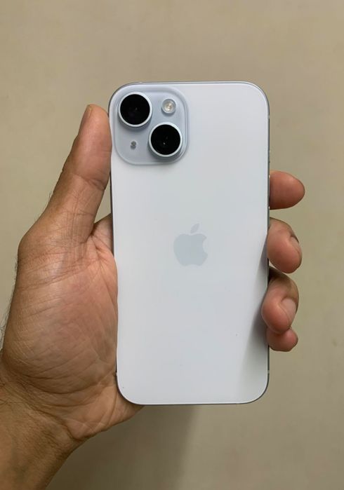 iPhone 15 256G in stare foarte bună