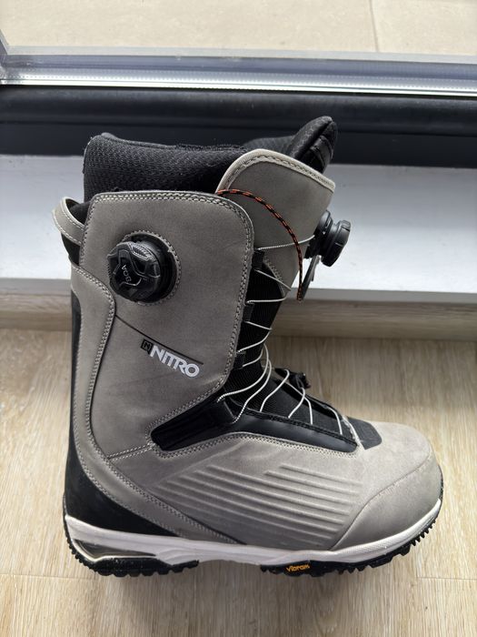 Snowboard boots Nitro Chase BOA Stone 290