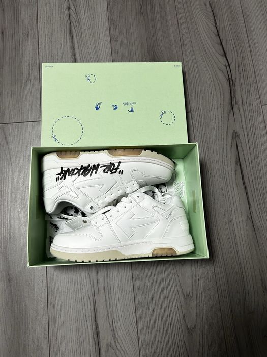 Off White out of office 45