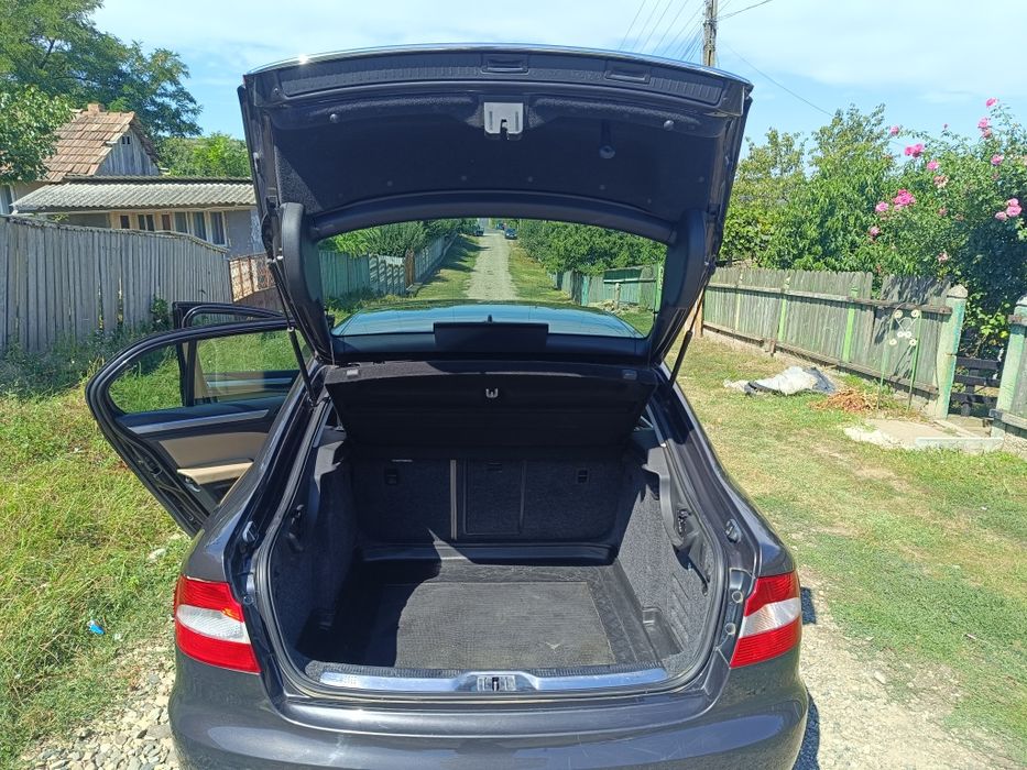 Skoda Superb 2011 1.6 TDI