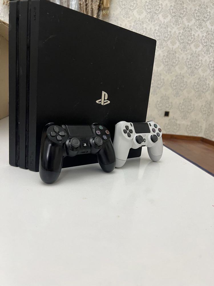 Play station 4 pro