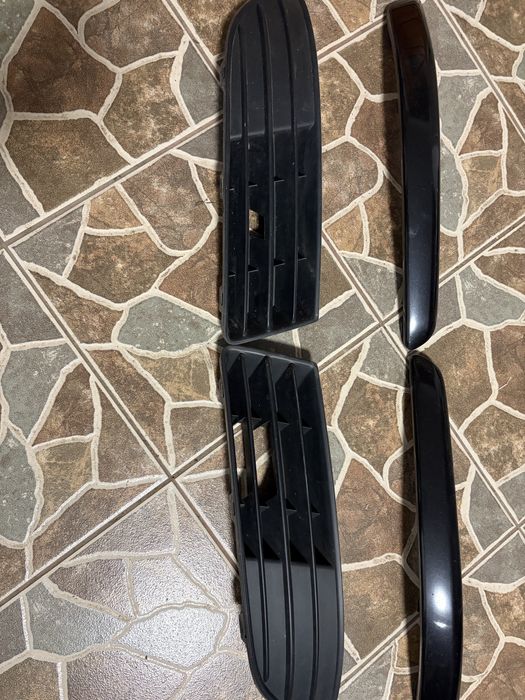 De vanzare bandou si grila bara fata stanga dreapta