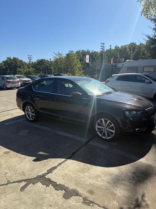 Skoda Octavia Autovehicul marca Skoda în stare foarte bună.