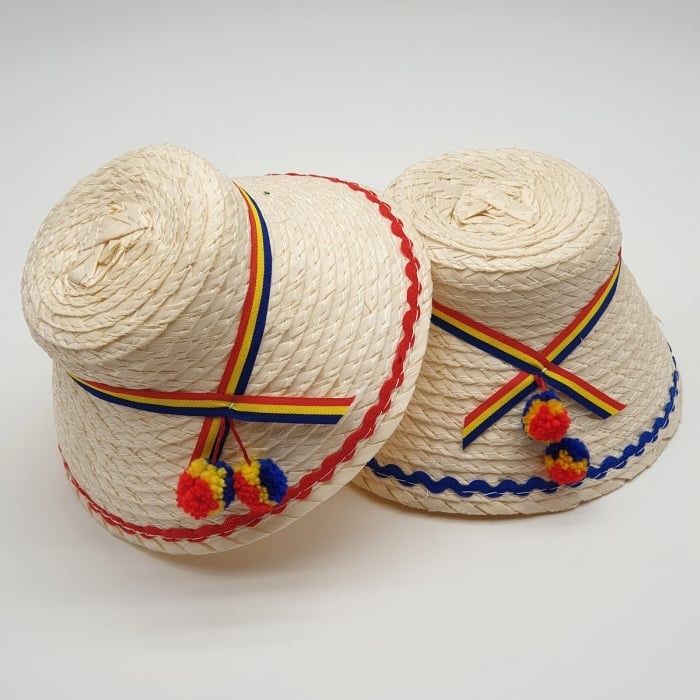 Pălărie cu tricolorul românesc