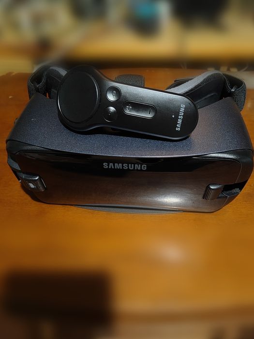 Очила за виртуална реалност Samsung Gear VR