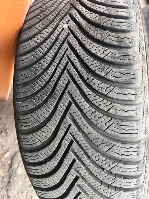 Зимни гуми MICHELIN  205/55/17 (4x)