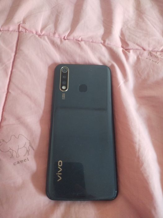 Vivo y19 srochna sotiladi