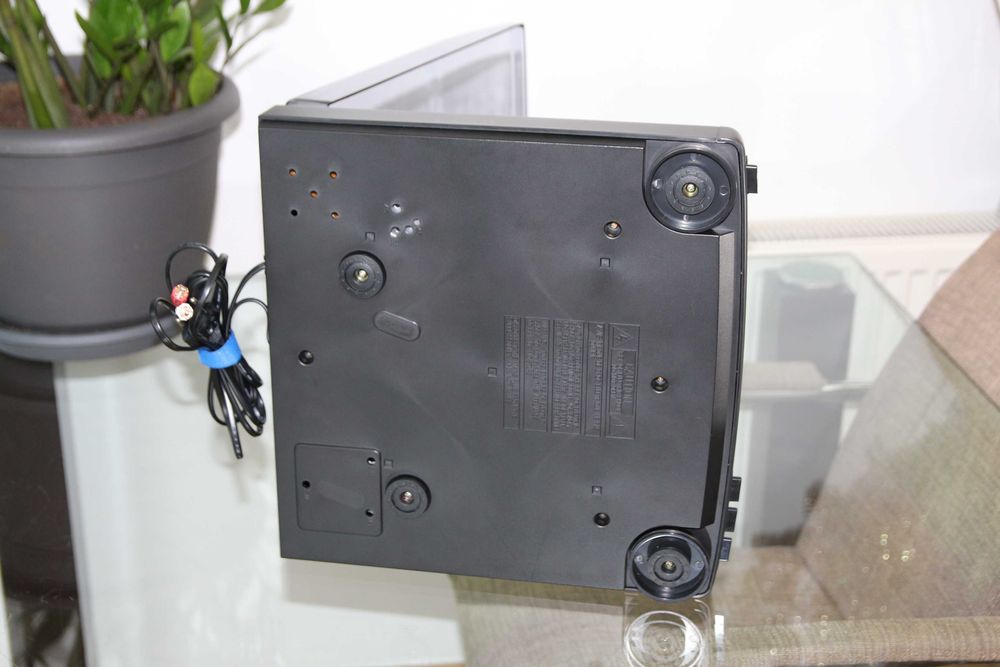 Aiwa PX-E855 cu preamplificator incorporat, curea si ac noi.