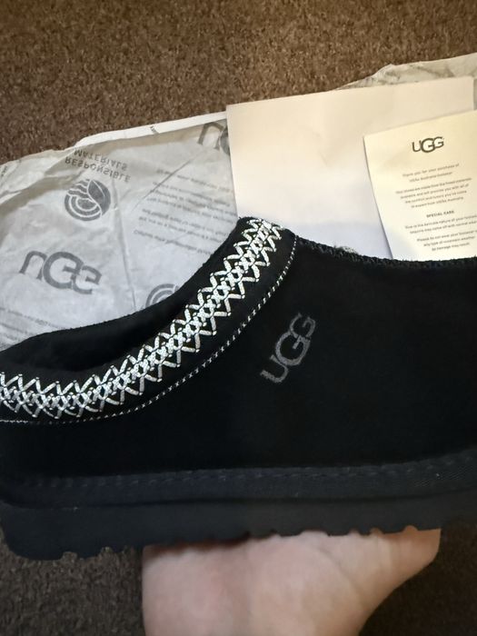 UGG Tasman Black