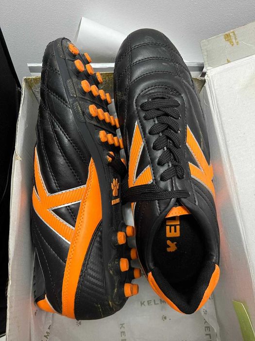 Ghete cu crampoane pentru fotbal KELME