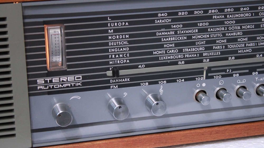 Radioamplificator Beomaster 900(Bang&Olufsen).