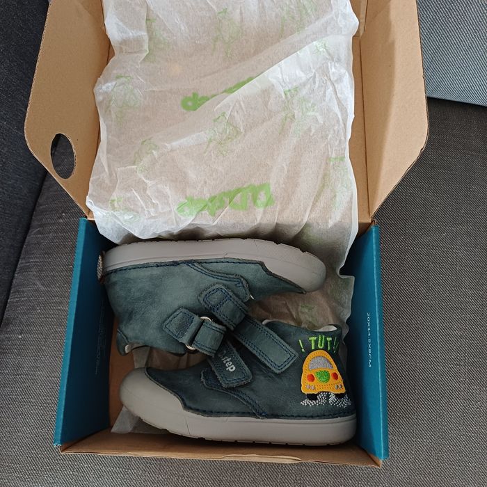 Обувки D.D. step, номер 23