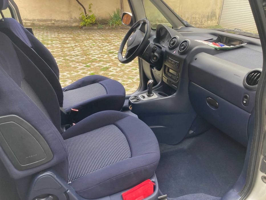 Peugeot 1007 1.6 automatic