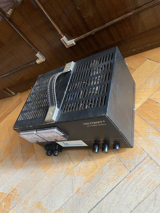 Voltcraft - КАЧЕСТВЕНО - Регулируемо лабораторно захранване