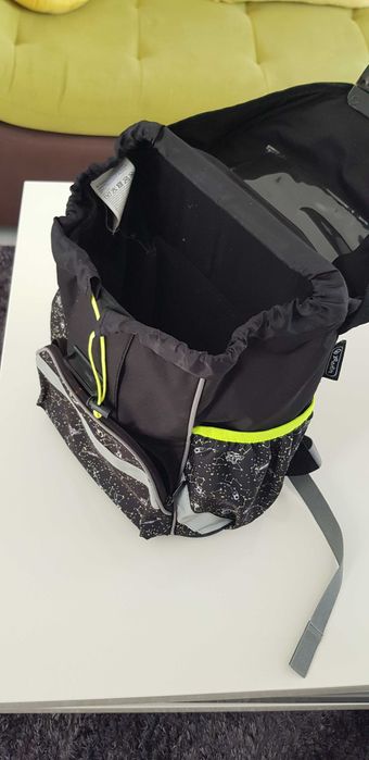 Ghiozdan copii 8-12 ani