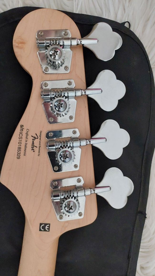 Chitara Squier J Bass by Fender/Afinity/Indonesia