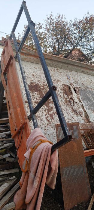 Самосвален кош за ивеко