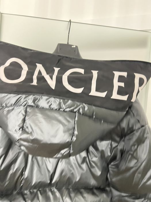 Дамско яке модел 2024.Чисто нови, налични всички размери.По една серия