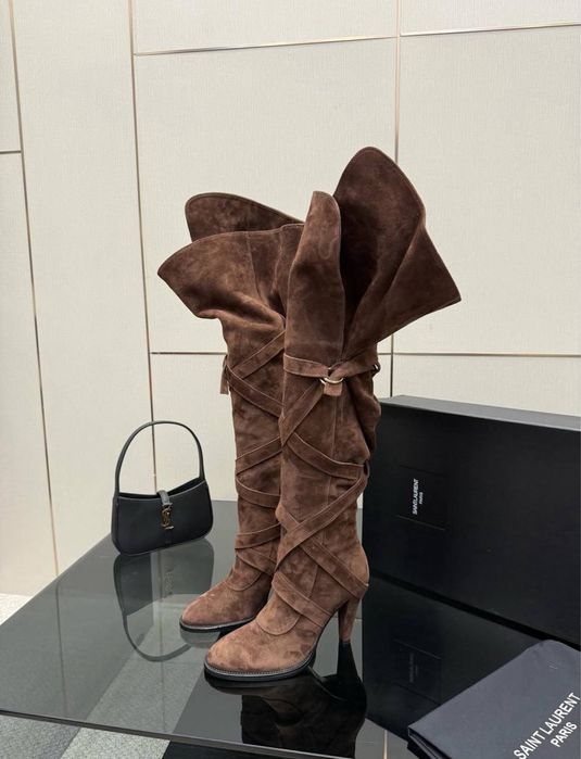 Ботуши различен бранд